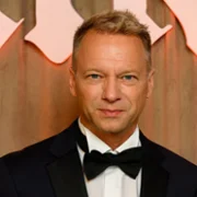 Lalka - galeria zdjęć - filmweb