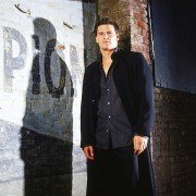 Angel - galeria zdjęć - filmweb