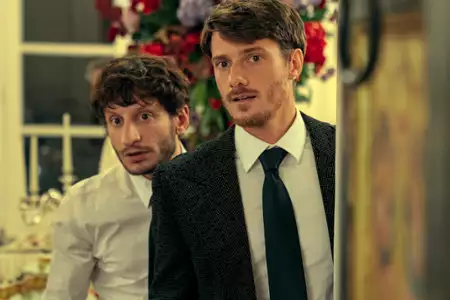 Miłosny przekręt - galeria zdjęć - filmweb