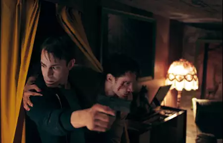 Godność - galeria zdjęć - filmweb