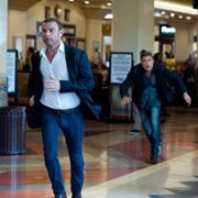 Ray Donovan - galeria zdjęć - filmweb