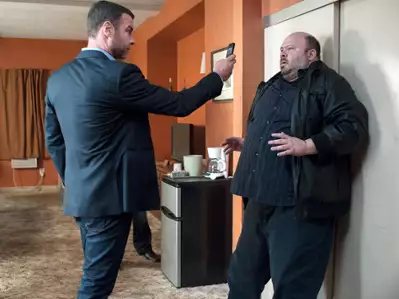 Ray Donovan - galeria zdjęć - filmweb