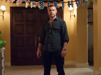 Ray Donovan - galeria zdjęć - filmweb