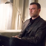 Ray Donovan - galeria zdjęć - filmweb