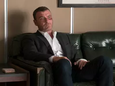 Ray Donovan - galeria zdjęć - filmweb