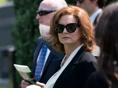 Ray Donovan - galeria zdjęć - filmweb