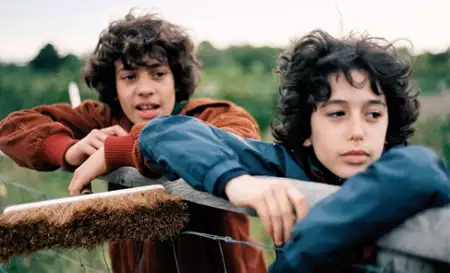 Kroniki podwórkowe - galeria zdjęć - filmweb
