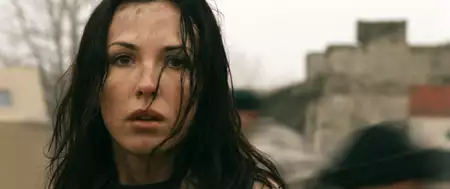 Czerwone niebo - galeria zdjęć - filmweb