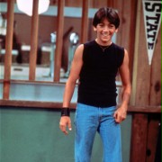 Charles &quot;Chachi&quot; Arcola / Gazeciarz