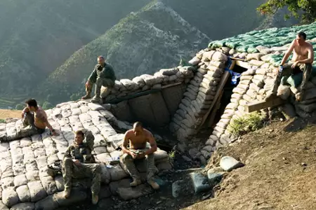 Wojna Restrepo - galeria zdjęć - filmweb