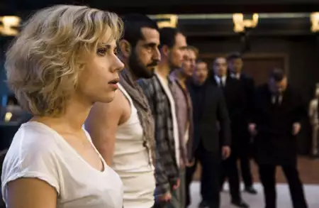 Lucy - galeria zdjęć - filmweb