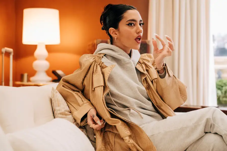 Przywileje - galeria zdjęć - filmweb