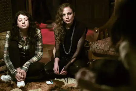 Alma - galeria zdjęć - filmweb