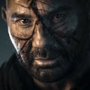 Dave Bautista w Na zaginionych ziemiach