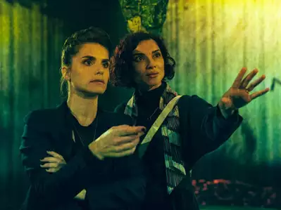 Peryferal - galeria zdjęć - filmweb