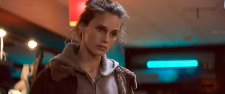 Zbyt blisko słońca - galeria zdjęć - filmweb