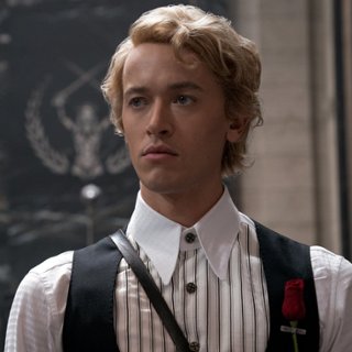 Coriolanus Snow