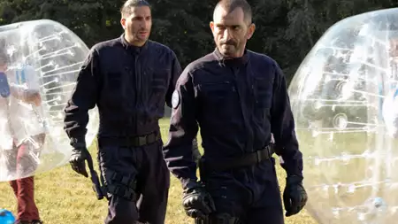 Badman - galeria zdjęć - filmweb
