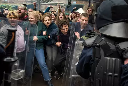A jutro cały świat - galeria zdjęć - filmweb