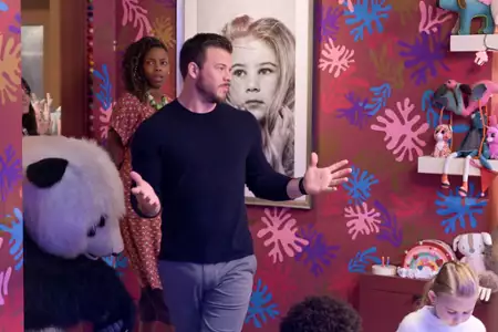 Home Economics - galeria zdjęć - filmweb