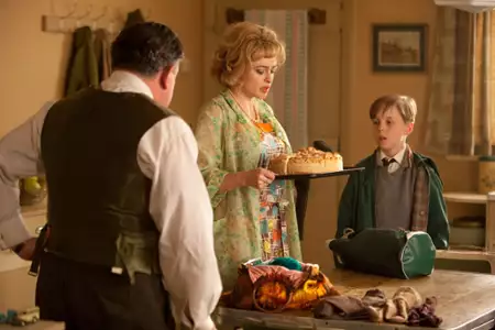 Tost. Historia chłopięcego głodu - galeria zdjęć - filmweb