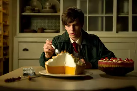 Tost. Historia chłopięcego głodu - galeria zdjęć - filmweb