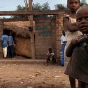 Chacun son cinéma ou Ce petit coup au coeur quand la lumière s'éteint et que le film commence - galeria zdjęć - filmweb