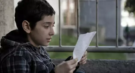 Twoje piękno nic nie znaczy - galeria zdjęć - filmweb