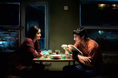 Między światami - galeria zdjęć - filmweb