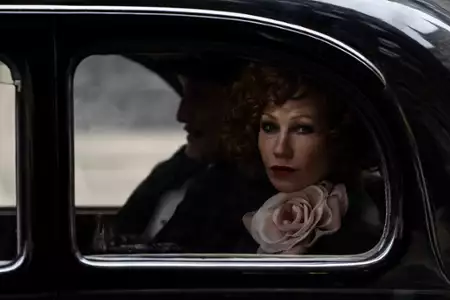 Kr&oacute;lewska gra - galeria zdjęć - filmweb