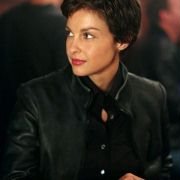 Twisted - galeria zdjęć - filmweb