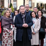 Ojciec Mateusz - galeria zdjęć - filmweb