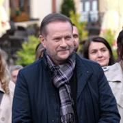 Ojciec Mateusz - galeria zdjęć - filmweb