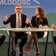 Ojciec Mateusz - galeria zdjęć - filmweb