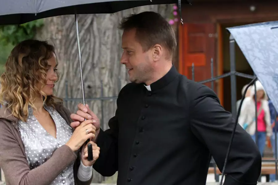 Ojciec Mateusz - galeria zdjęć - filmweb