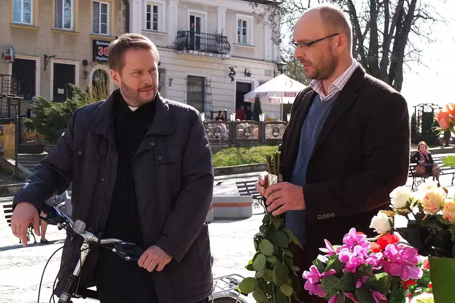 Ojciec Mateusz - galeria zdjęć - filmweb