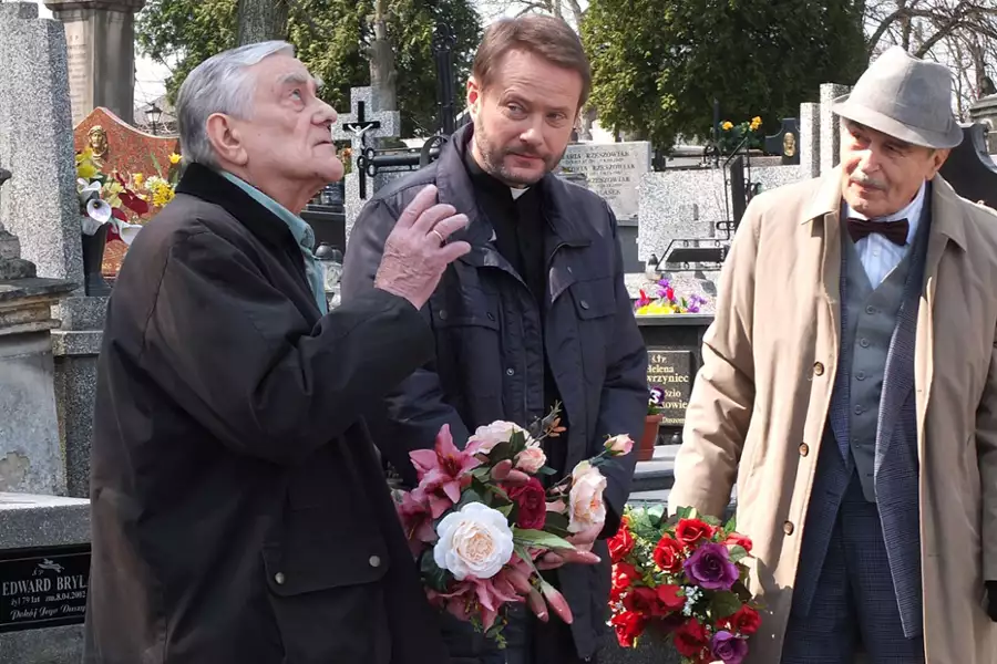 Ojciec Mateusz - galeria zdjęć - filmweb