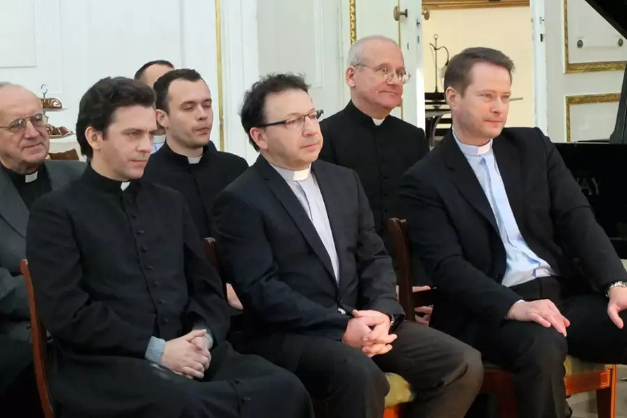 Ojciec Mateusz - galeria zdjęć - filmweb