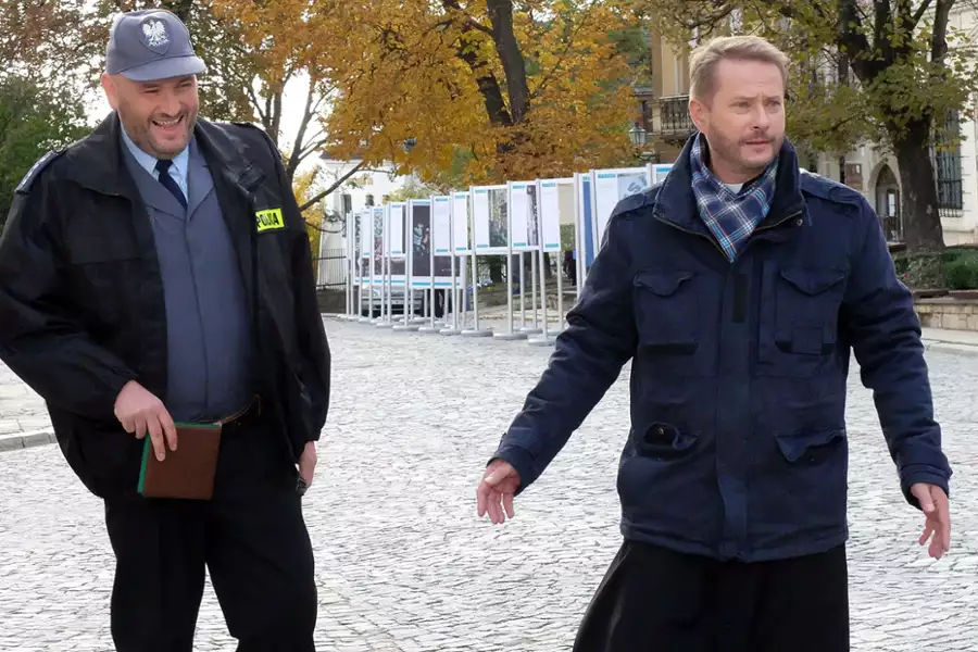 Ojciec Mateusz - galeria zdjęć - filmweb
