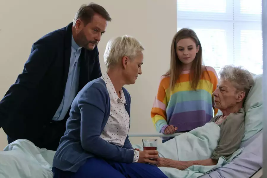 Ojciec Mateusz - galeria zdjęć - filmweb