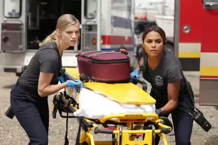 Chicago Fire - galeria zdjęć - filmweb