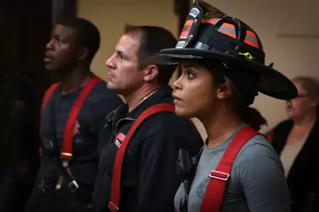 Chicago Fire - galeria zdjęć - filmweb