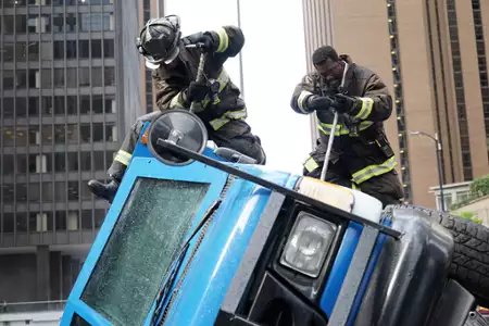Chicago Fire - galeria zdjęć - filmweb