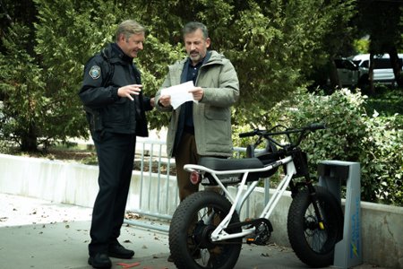 Sezon 1 Odcinek 7 All the Dogs' Names