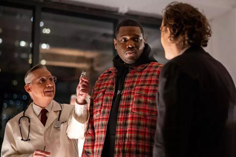 Ten cholerny Michael Che - galeria zdjęć - filmweb