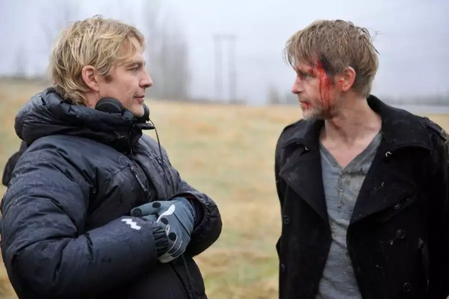 Instynkt wilka - Pisane na murze - galeria zdjęć - filmweb