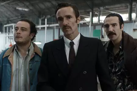 Bezwzględny - galeria zdjęć - filmweb