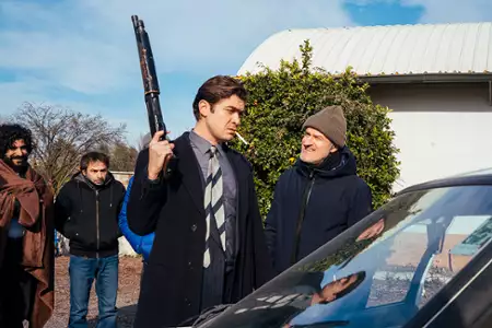 Bezwzględny - galeria zdjęć - filmweb