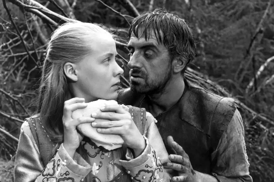 Źródło - galeria zdjęć - filmweb