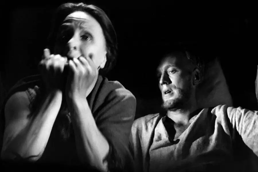 Źródło - galeria zdjęć - filmweb